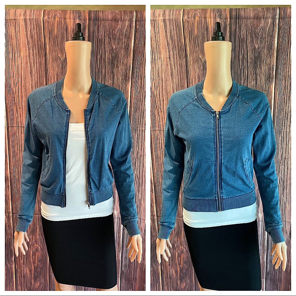 H & M Divided size 8 blue casual comfy boho retro zip up jacket